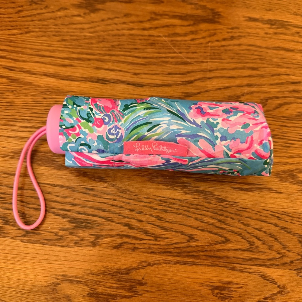 Lilly Pulitzer Market Tote with Coordinating Accessories - Picture 5 of 12